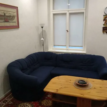 아파트 Bright , Clean, Spacious *